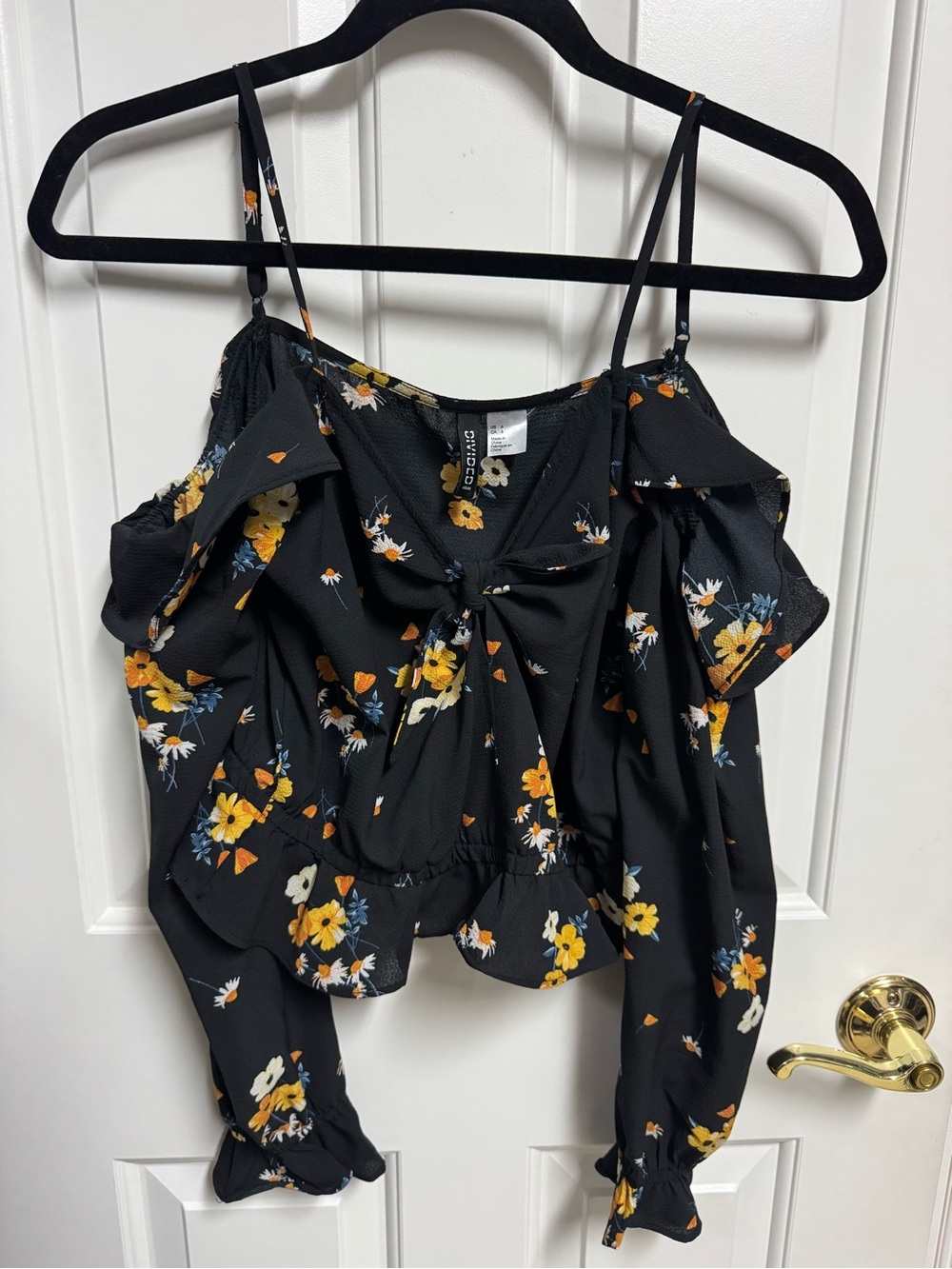Divided Off-the-shoulder Floral Top